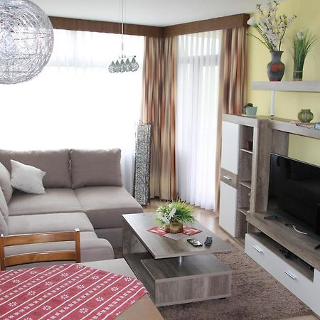 Apartment שלוכזי מראה חיצוני תמונה