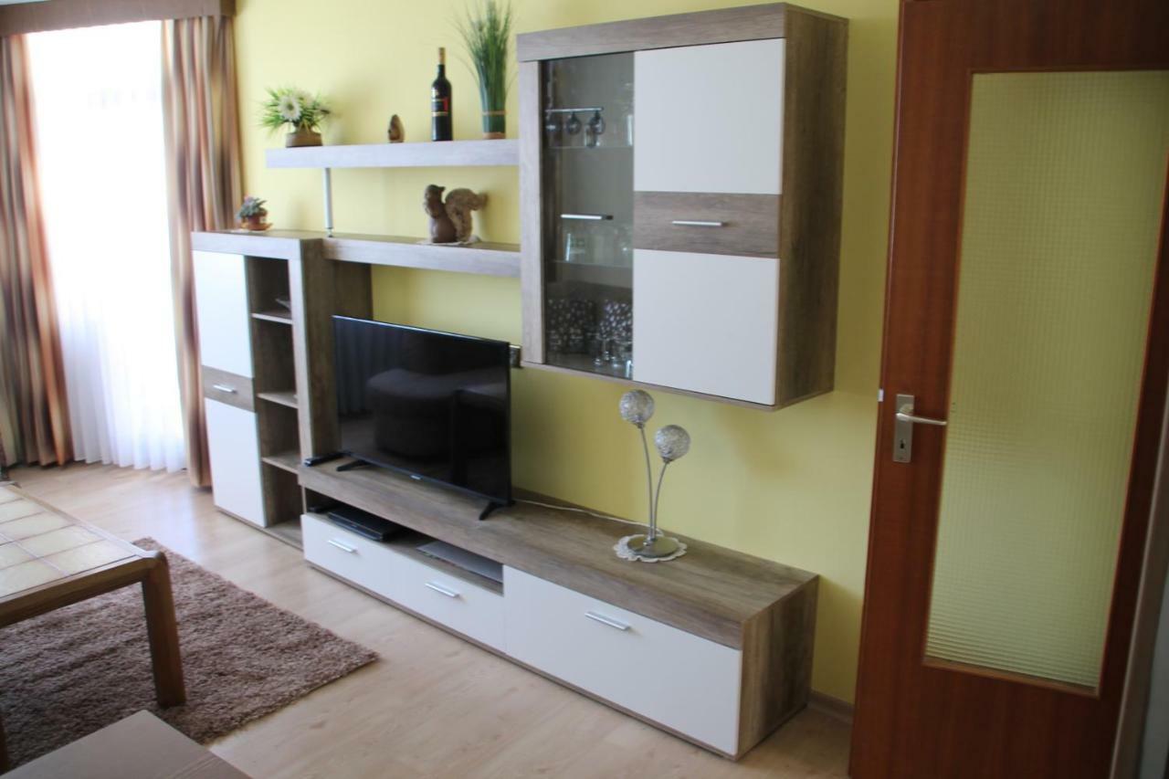 Apartment שלוכזי מראה חיצוני תמונה