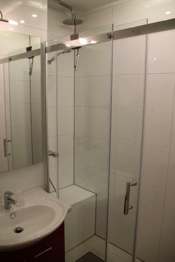 Apartment שלוכזי מראה חיצוני תמונה